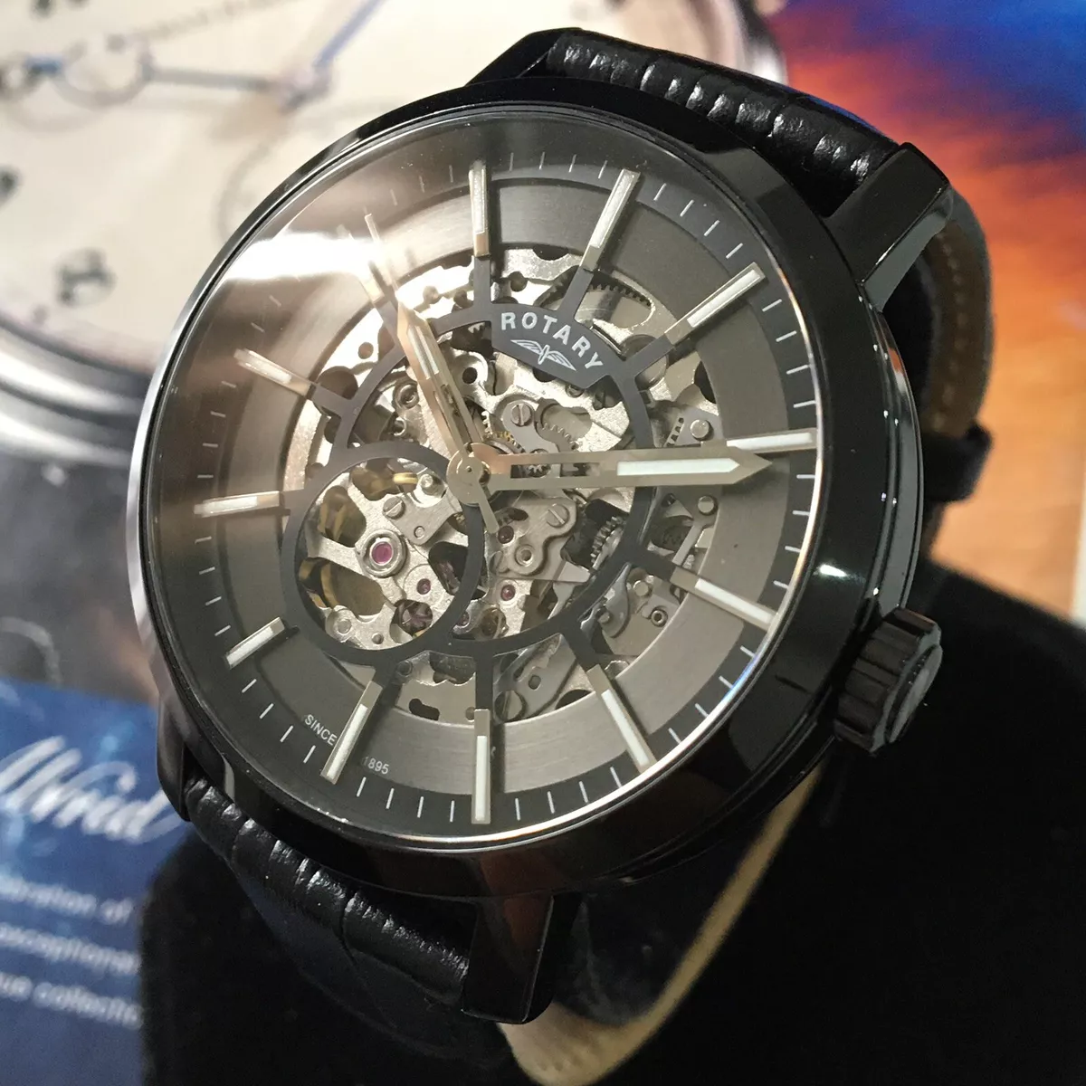 Rotary store watches automatic