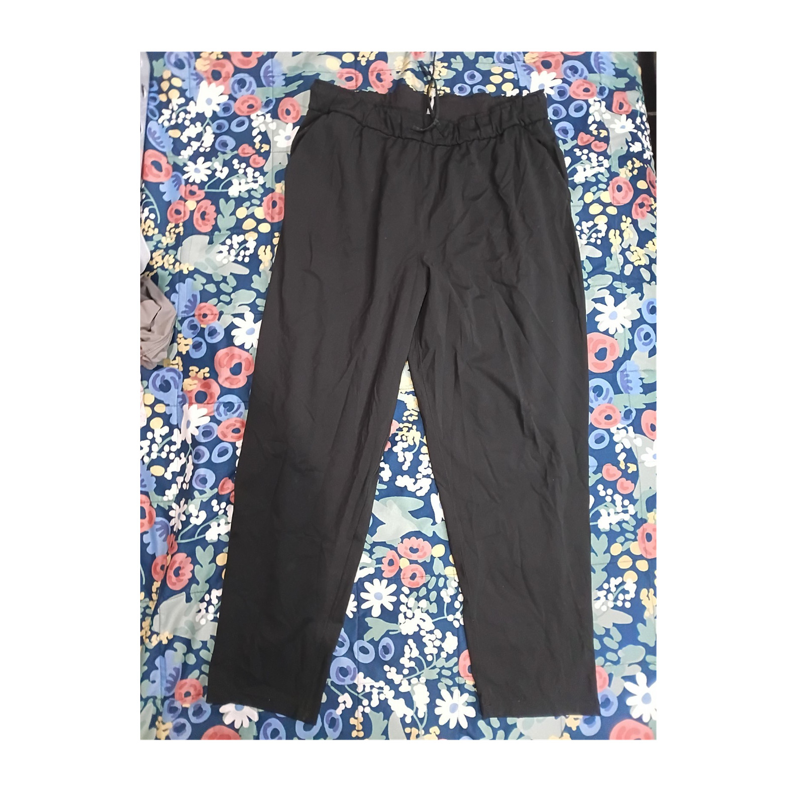 Lululemon Women's Black Jogger Pants Size 16 Elastic Waist
