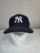Vintage New York Yankees Baseball Hat NWT MLB Cap Navy 90s Snapback Drew Pearson