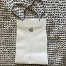 Genuine Apple Store Logo Paper Bag Shopping Gift Bag Tote White 8.5 x 6in iPhone