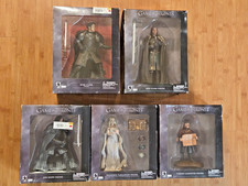 LOT OF 5 DARK HORSE DELUX 2014 GAME OF THRONES ACTION FIGURES,  NEW IN BOX