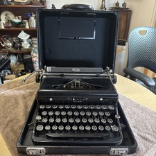 Royal ‘Touch Control’ Black Typewriter Vintage 1930’s. Excellent, w/Case thumbnail