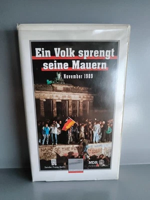 📼Ein Volk sprengt seine Mauern📼 [VHS] Dokumentation Guter Zustand 👌🏻 - Bild 1 von 3