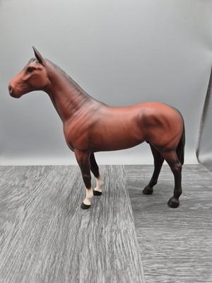 Beswick 2421 'The Winner' Bay Brown Matt Rennpferd
