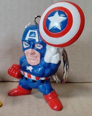 Marvel figure Captain America 1997 figurine keyholder Japan