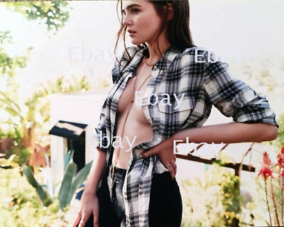 ZOEY DEUTCH - DIRTY GRANDPA 8X10 Photo Reprint