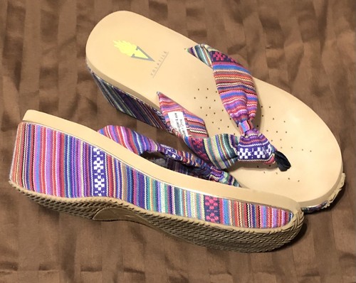 Ladies Nice Volatile Sandals Wedge Flip Flops sz 8