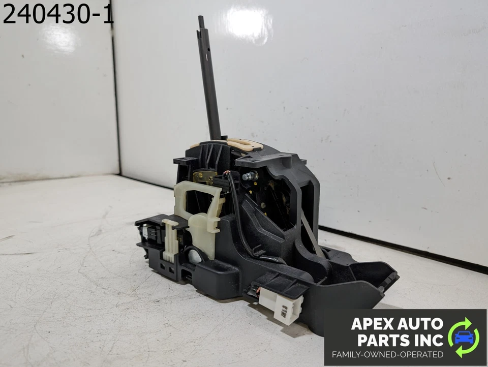 OEM 2008 Suzuki XL7 3.6L Automatic Trans floor Gear Shift Shifter Assembly - Image 3 of 4