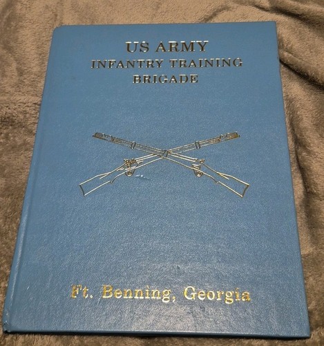 U.S. Army Infantry Brigade Training Center- Ft. Benning, Georgia 1992 YEARBOOK - Foto 1 di 8
