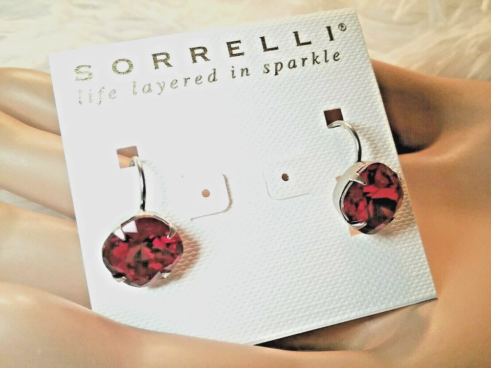 *NUEVO* Y *RETIRADO* ~ Sorrelli ~ "ROJO - SIAM " ~ Gota Corte Cojín ~ PENDIENTES  Foto 4 de 4