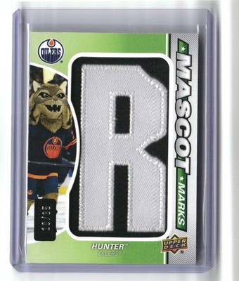 Hunter #/35 2022-23 SP Game Used Mascot Marks