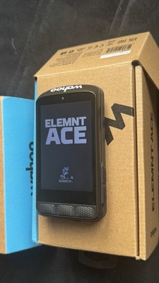 Wahoo Elemnt ACE Fahrradcomputer GPS schwarz mit Halterung für Radsport