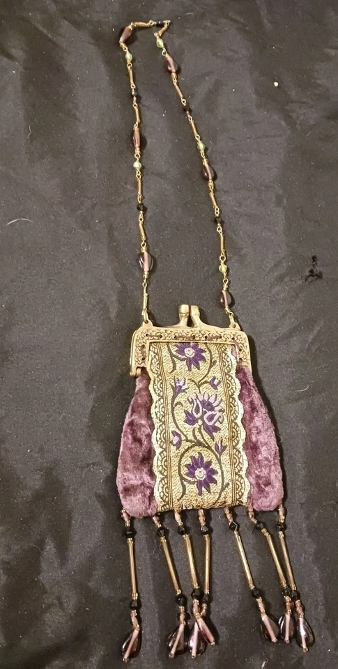 Vtg Victorian Gold Purple Velvet Embroidered Beaded Kisslock Coin Purse Tassel - Image 3 of 4
