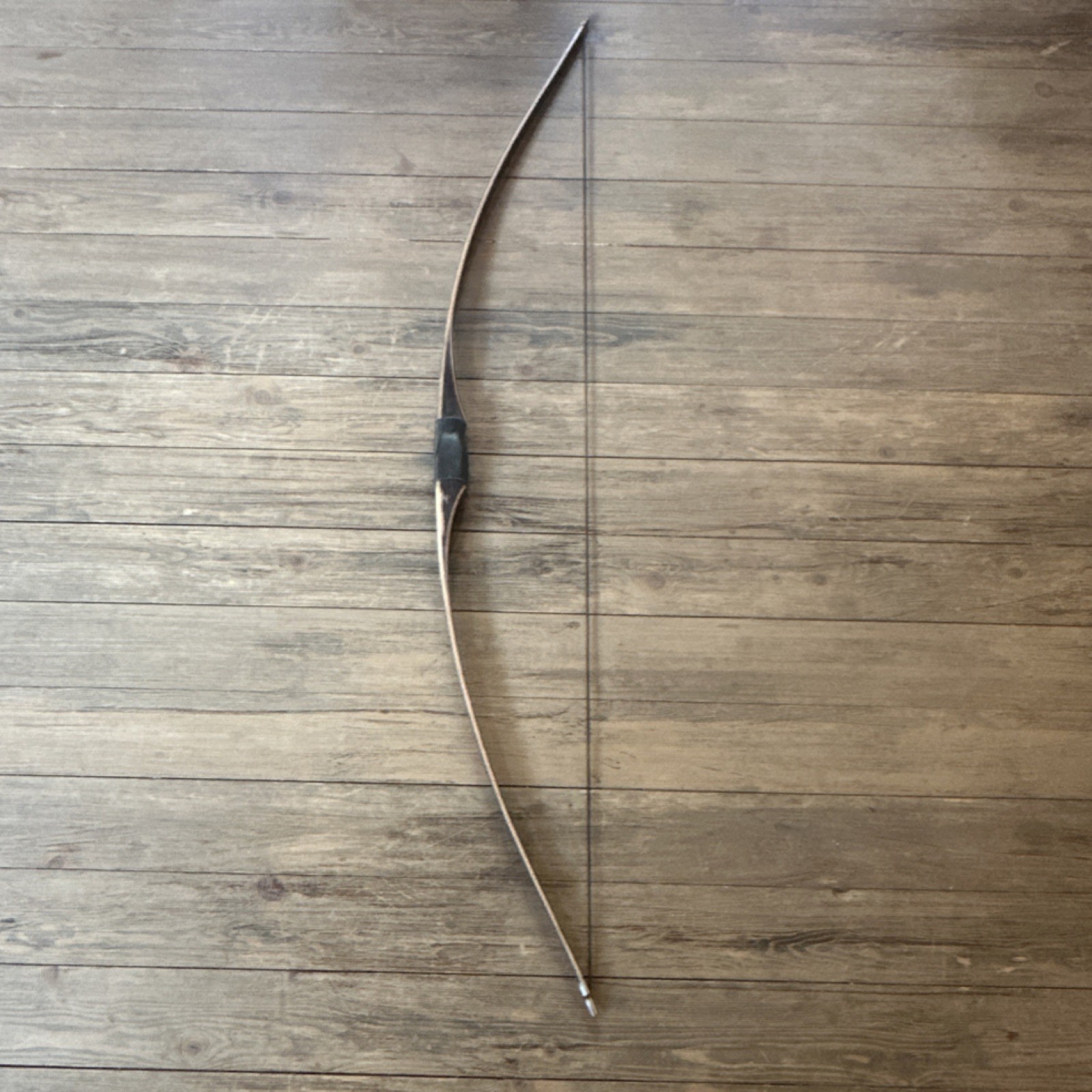 Bear Montana ML-21 American Longbow 64in 40lbs Right Hand Black Wood