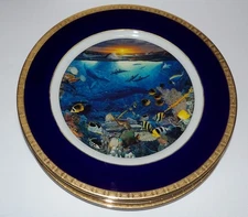 SET OF 4 LARGE COBALT/GOLD CHRISTIAN RIESE LASSEN UNDERWATER LIFE 10 1/2" PLATES