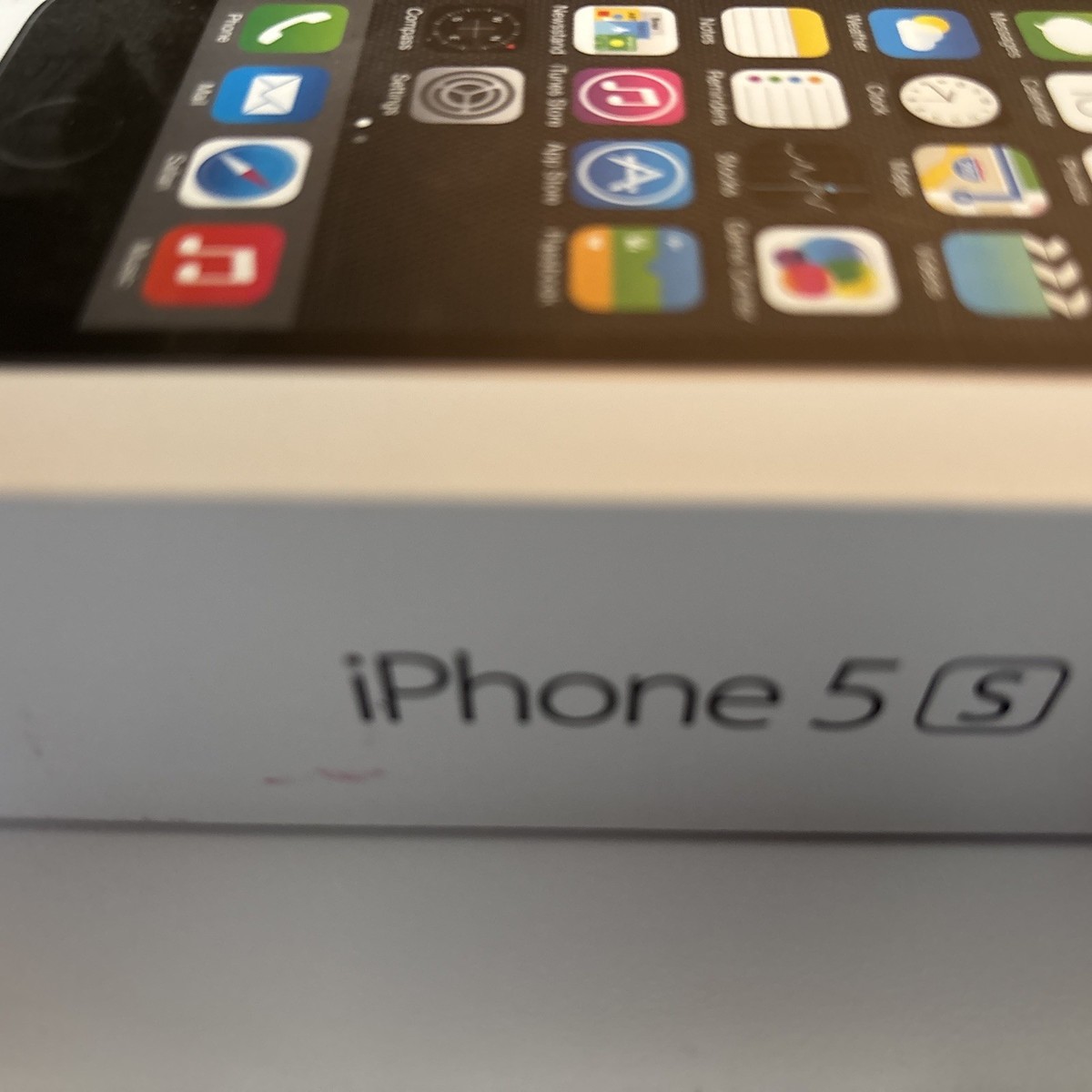 （取置）iPhone5S グレー 32G Apple iPhone 5S 32GB SOACE GRAY Empty Replacement BOX ONLY CLEAN