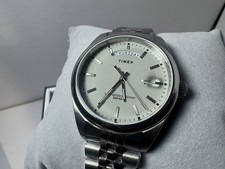 Timex Legacy Men's Watch Quartz Gray Dial Silver Tone Bracelet New TW2V67900