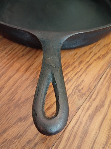 Griswold #12 cast iron skillet Erie PA #719 large logo - Picture 5 of 8