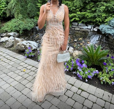 Beige Tulle Feather Beaded Sequin Sleeveless V-Neck Long Formal Gown  Backless | eBay