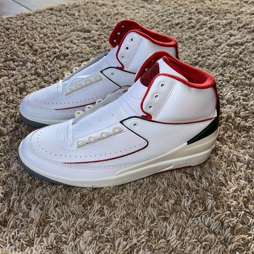 Nike Air Jordan 2 Retro Italy Bianco Rosso Fuoco Travis OG DR8884-101 Uomo Taglia 11 - Foto 2 di 8
