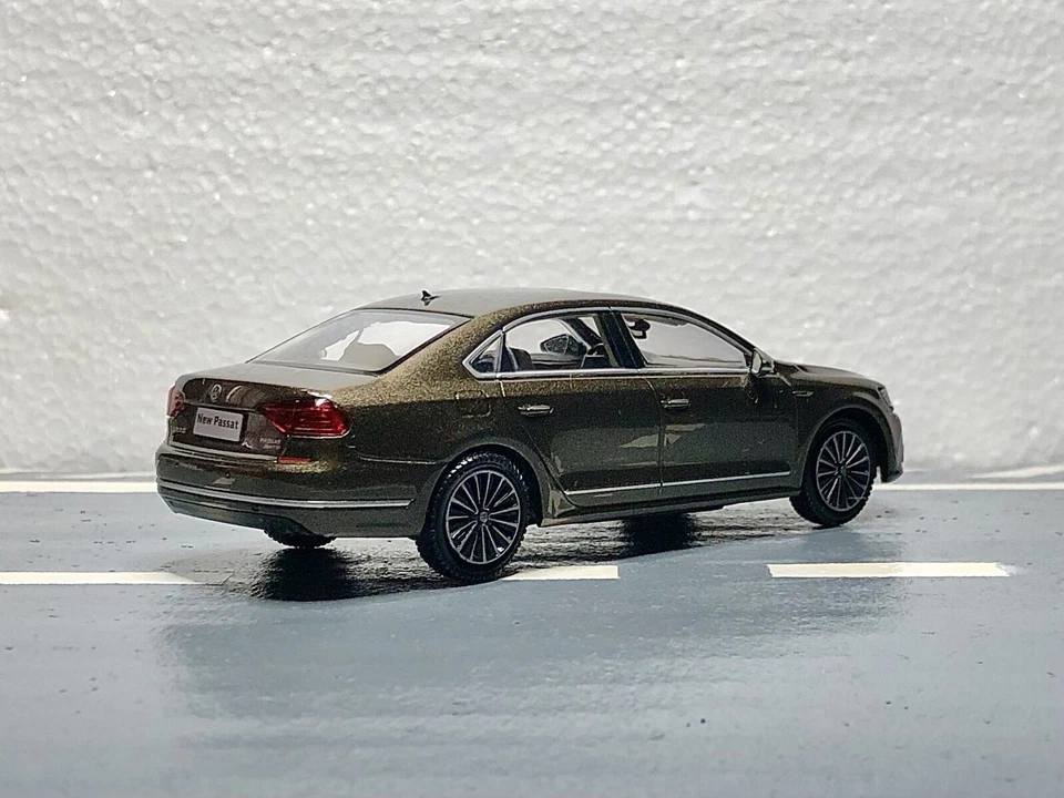 1:43 VOLKSWAGEN PASSAT 380 TSI (2016) MODELLINO🔝INFO IN DESCRIZIONE ⬇️ (NO 1:18 - Immagine 3 di 4