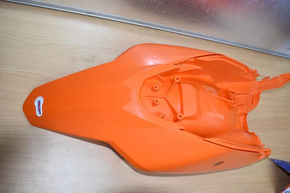 Coque garde boue arrière POLISPORT pour KTM 65 SX 2009-14 ref:8571600001 - Photo 2/4