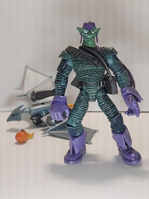 Ultimate Green Goblin Spider-Man Classics Marvel Legends with All Accessories 