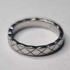 CHANEL 18CT WHITE GOLD MINI COCO CRUSH QUILTED BAND RING J11793 SIZE EU 48 UK I 