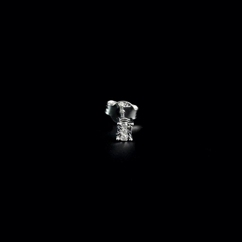 9ct White Gold Oval-Shaped Solitaire Diamond Earrings (0.03ct) - Gents or Pair - Picture 2 of 3