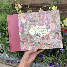 VTG Victoriana Photograph Album Board Book Roses Flowers 1996 Robert Frederick