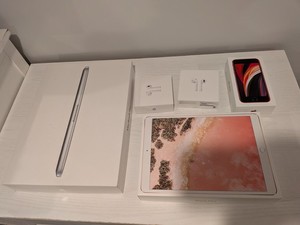 5 Apple Boxes: MacBook Pro, iPad Pro, Air Pods iPhone SE