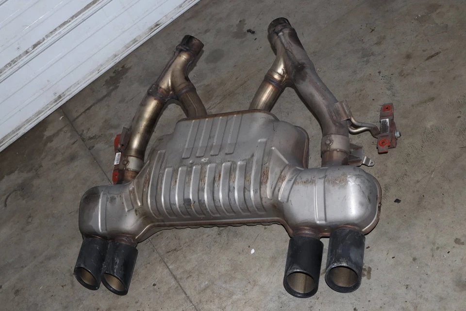 2015-2020 BMW M4 3.0L - Exhaust Muffler 7854736 - Image 3 of 4