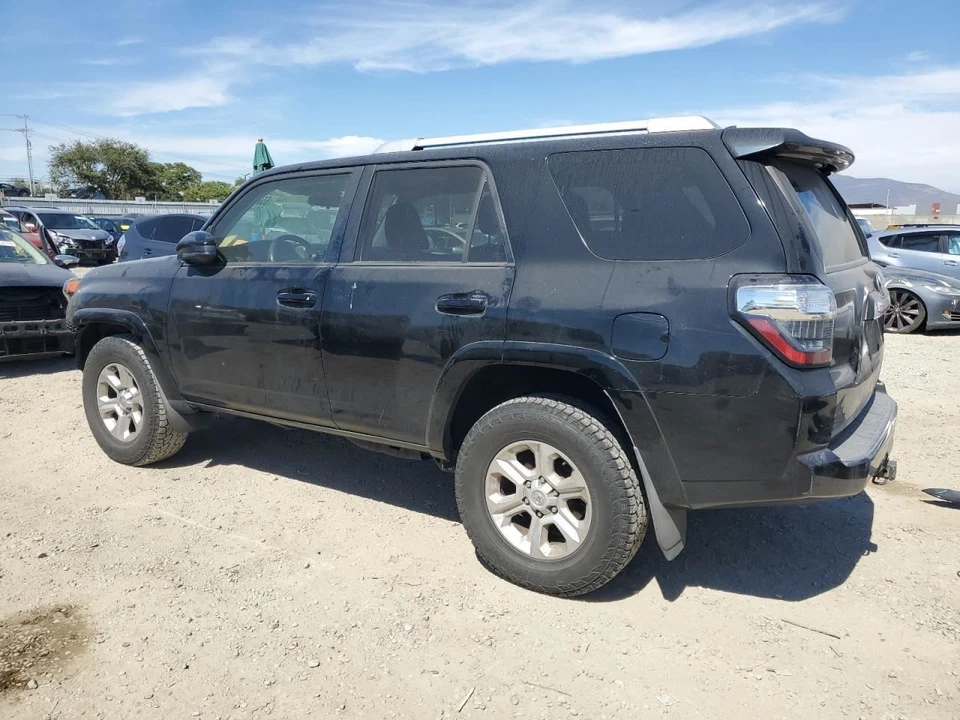 Arnés de cables del motor 8212135F00 2016 Toyota 4 Runner Foto 3 de 4