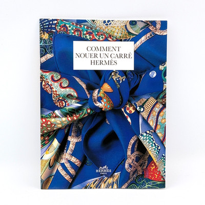 How to Tie a Hermes Paris Scarf 1994 in FRENCH Comment Nouer un Carre Diagrams