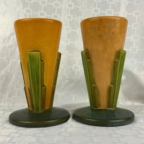 Pair of 1928 Roseville Art Deco Futura Buttressed Cone 401-8 Vases Ceramic