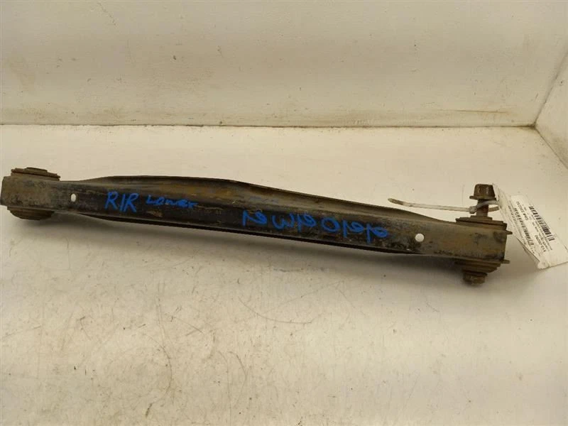 Brazo de control inferior trasero 00-10 CHEVROLET SUBURBAN 1500 15286145 Foto 3 de 4