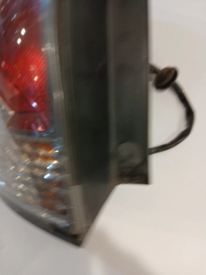 Luz trasera lateral izquierda para conductor Lexus Rx300 2000-2003 OEM MUY BUEN ESTADO Foto 2 de 4