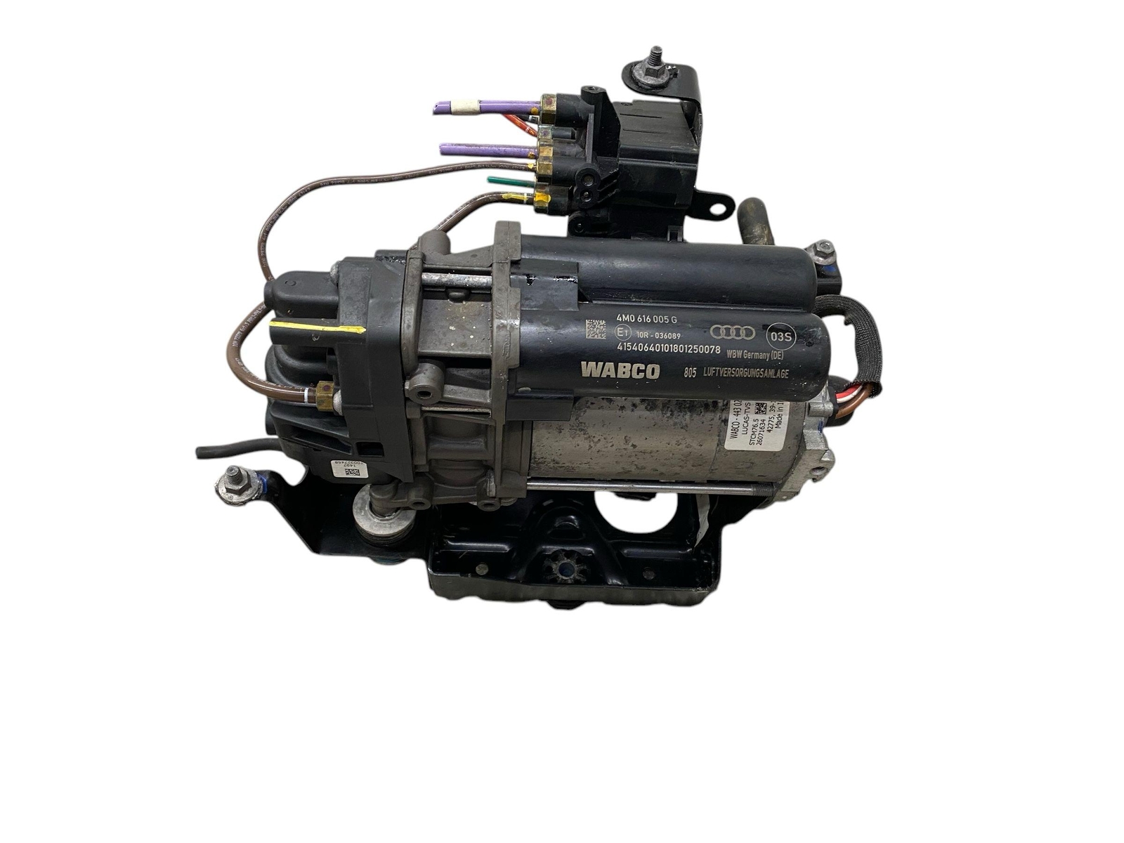 2016-2020 BENTLEY BENTAYGA AIR RIDE SUSP COMPRESSOR W/ AIR CONTROL VALVE BLOCK