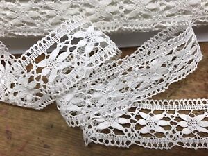 Antique Style Scalloped Embroidered Cotton Crochet Lace Trim 1Yd