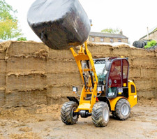 NEW CRX 810 Loader , tractor / Telehandler, Kubota Engine, Like A JCB , kramer