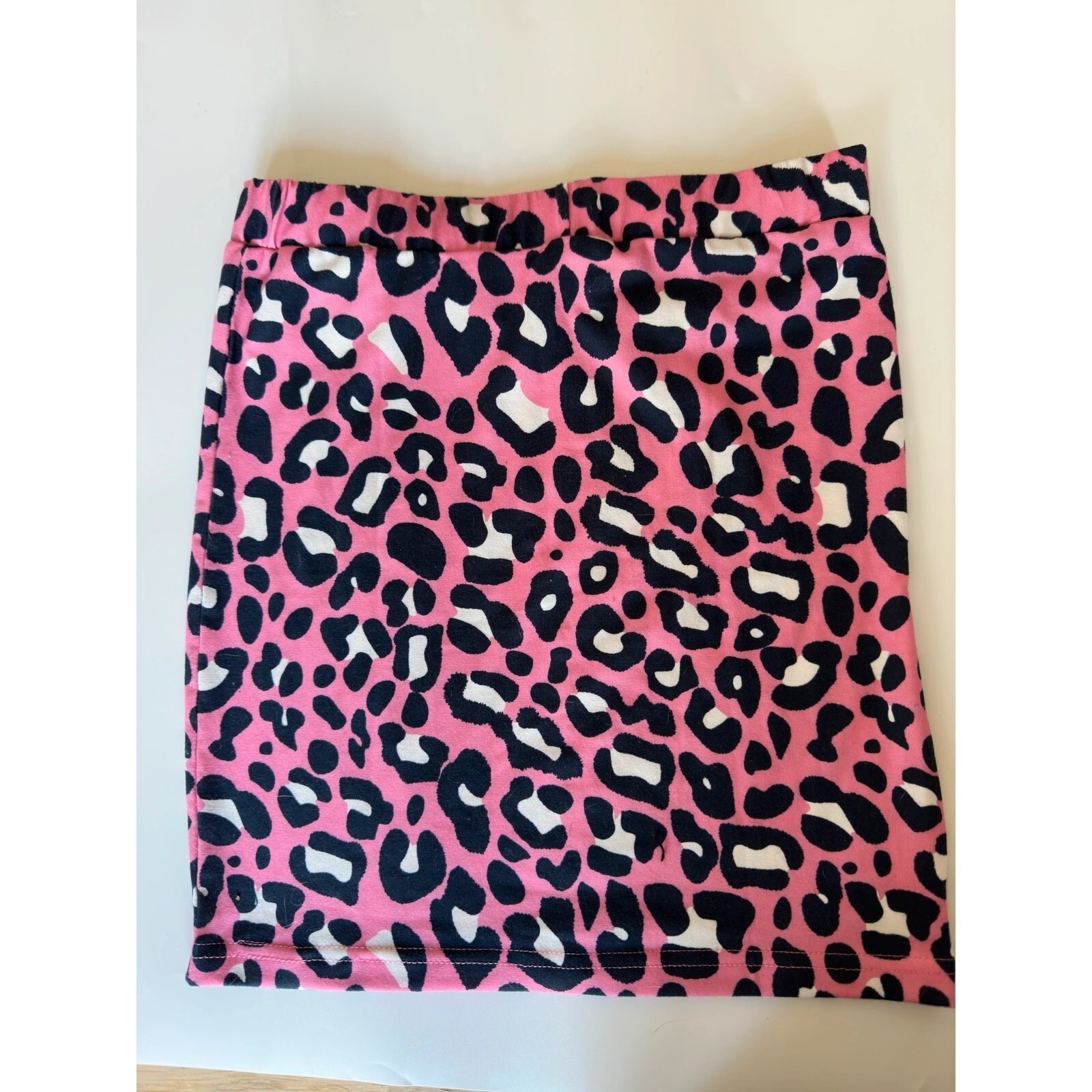 Studio skirt age 10 - 11 years pink leopard print image 3