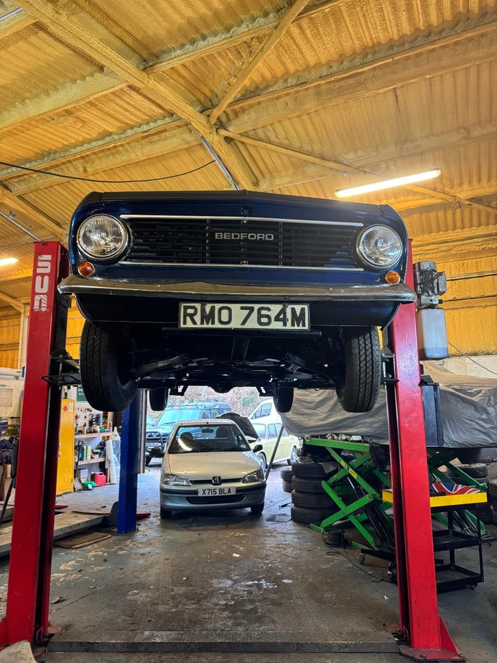 Bedford HA Double Plus 1974 - Simply Beautiful  - Image 2 of 4