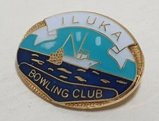 ILUKA BOWLING CLUB PIN BADGE FISHING TRAWLER BOAT BOWLS ASSOCIATION COLLECTABLE 