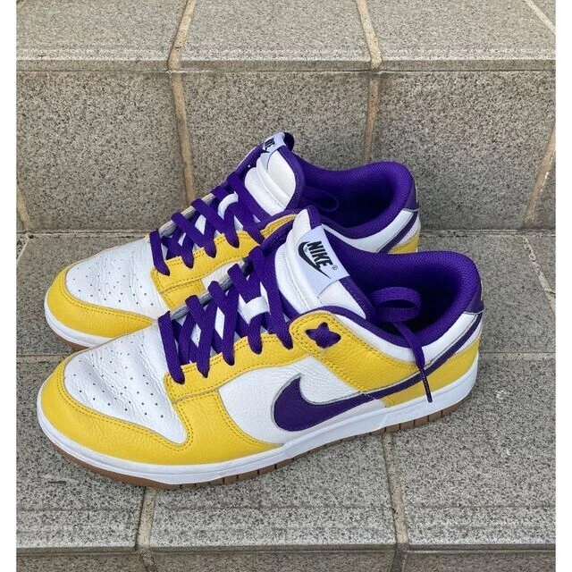Laker hot sale nike dunks