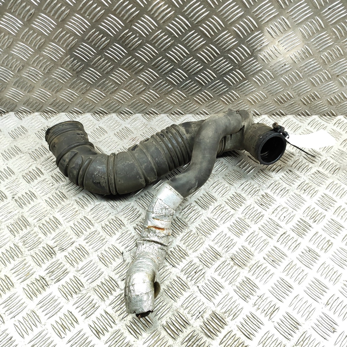 ワン TOYOTA HILUX VII Pick-up N1, N2, N3 Air Intake Tube 17881-0L110