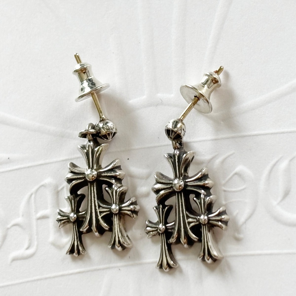 CHROME HEARTS LONG CROSS EARRINGS (両耳) s-l1200.jpg