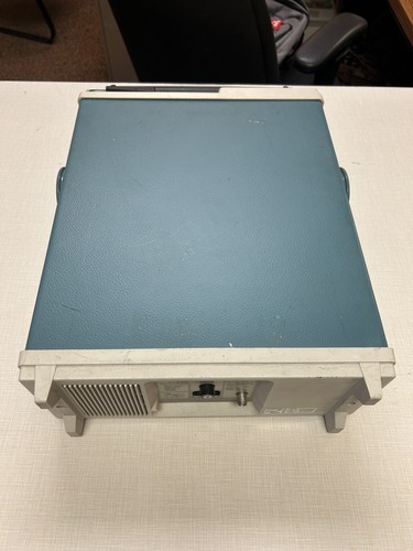 Tektronix 2215 Analog Oscilloscope - Picture 4 of 9