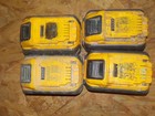 Dewalt 20v Lot 4 9ah Flexvolt  batteries for parts/repair # 1299 — photo 3