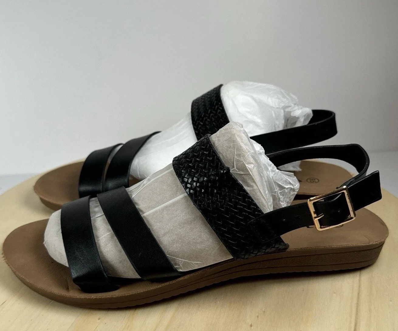 CL By Laundry Black Woven Slingback Flat Sandals Size 9.5 Buckle Minimalist