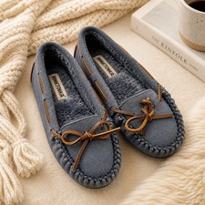 Minnetonka Cally Suede Moccasin Slippers Blue Grey Faux Fur Lined Women 7M 40138
